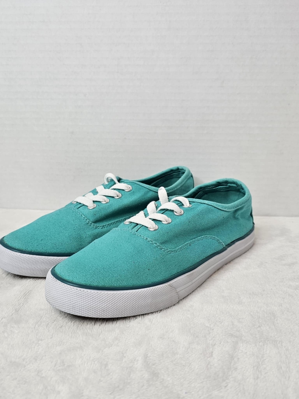 🖤American Eagle Outfitters Teal Canvas Lace Up Sneakers Women Size 7